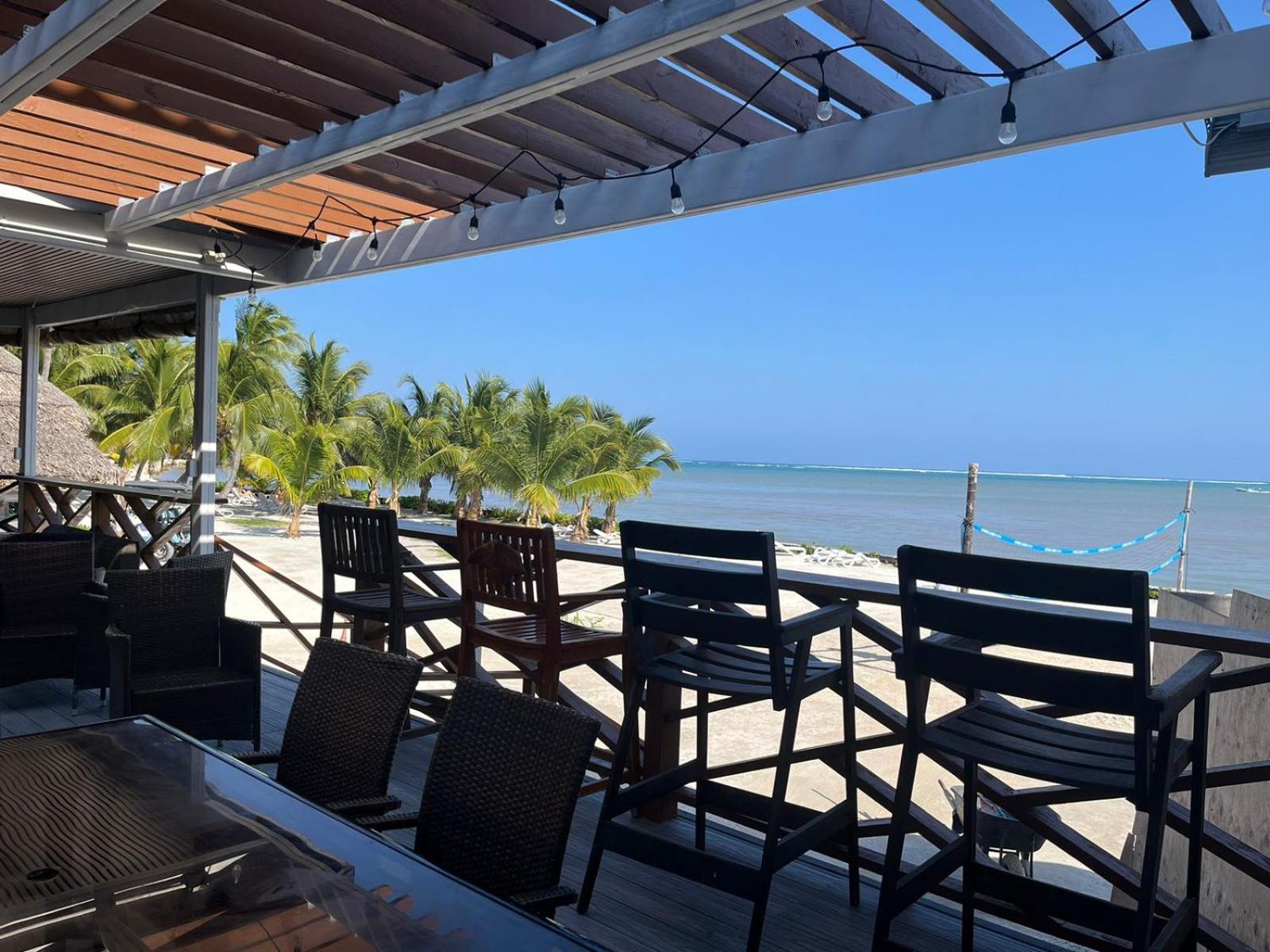 Captain Morgan'S Retreat 산페드로 외부 사진